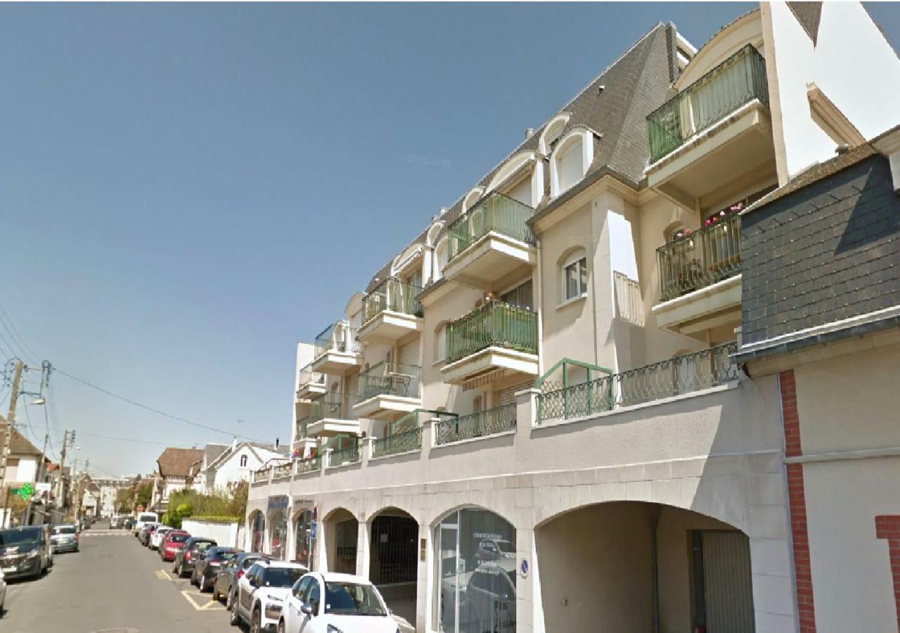Cabourg - Hyper Centre, Plage Esterno foto